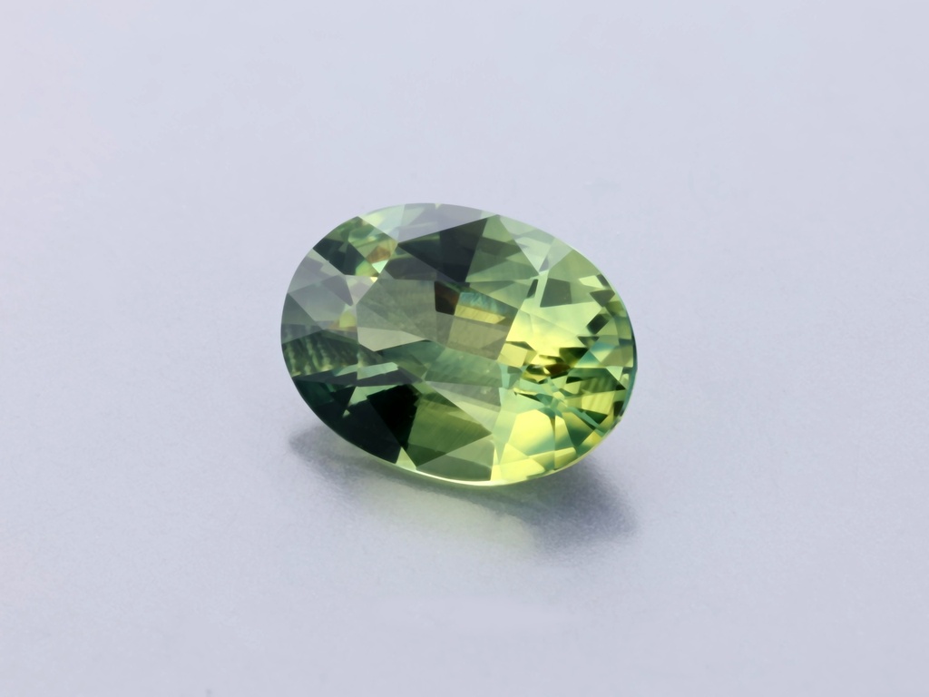 [SMVB0705X23] Parti Sapphire 7.05 x 5.18 x 3.10mm Oval