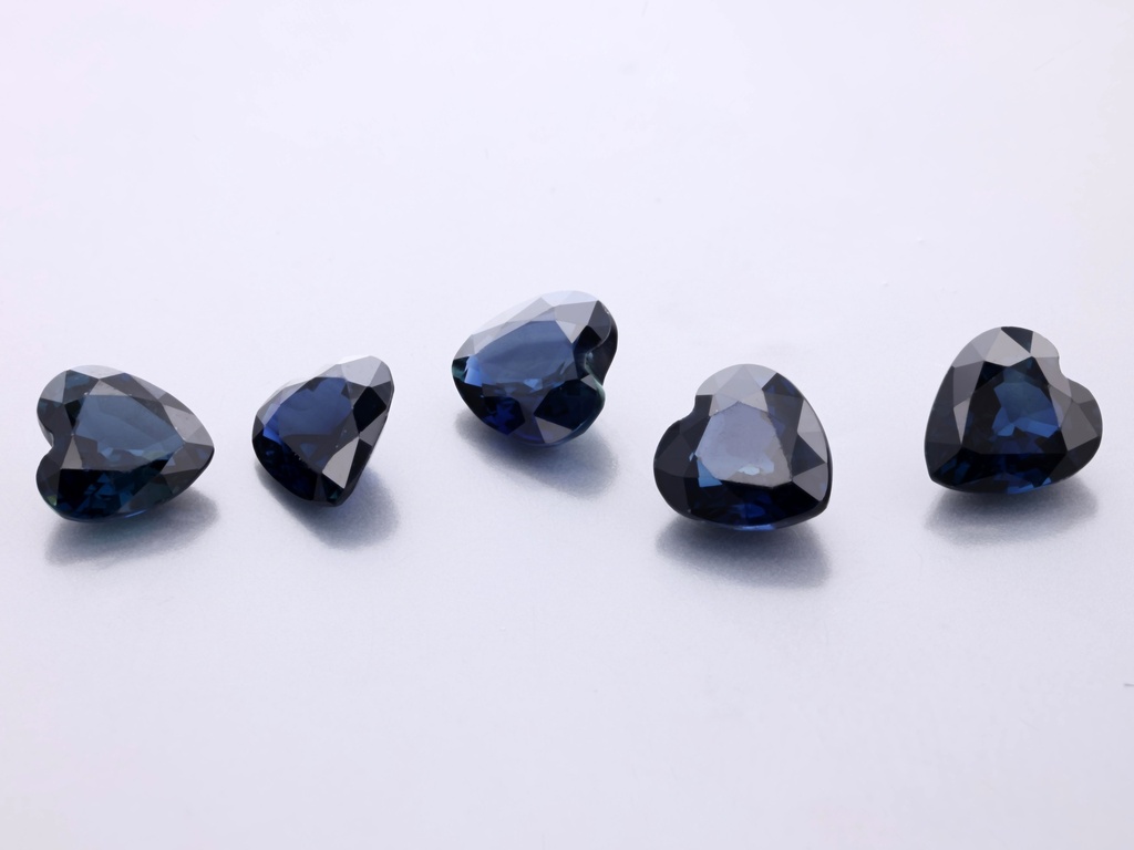 [SAHB0550] Australian Sapphire 5.50mm Heart Shape Blue