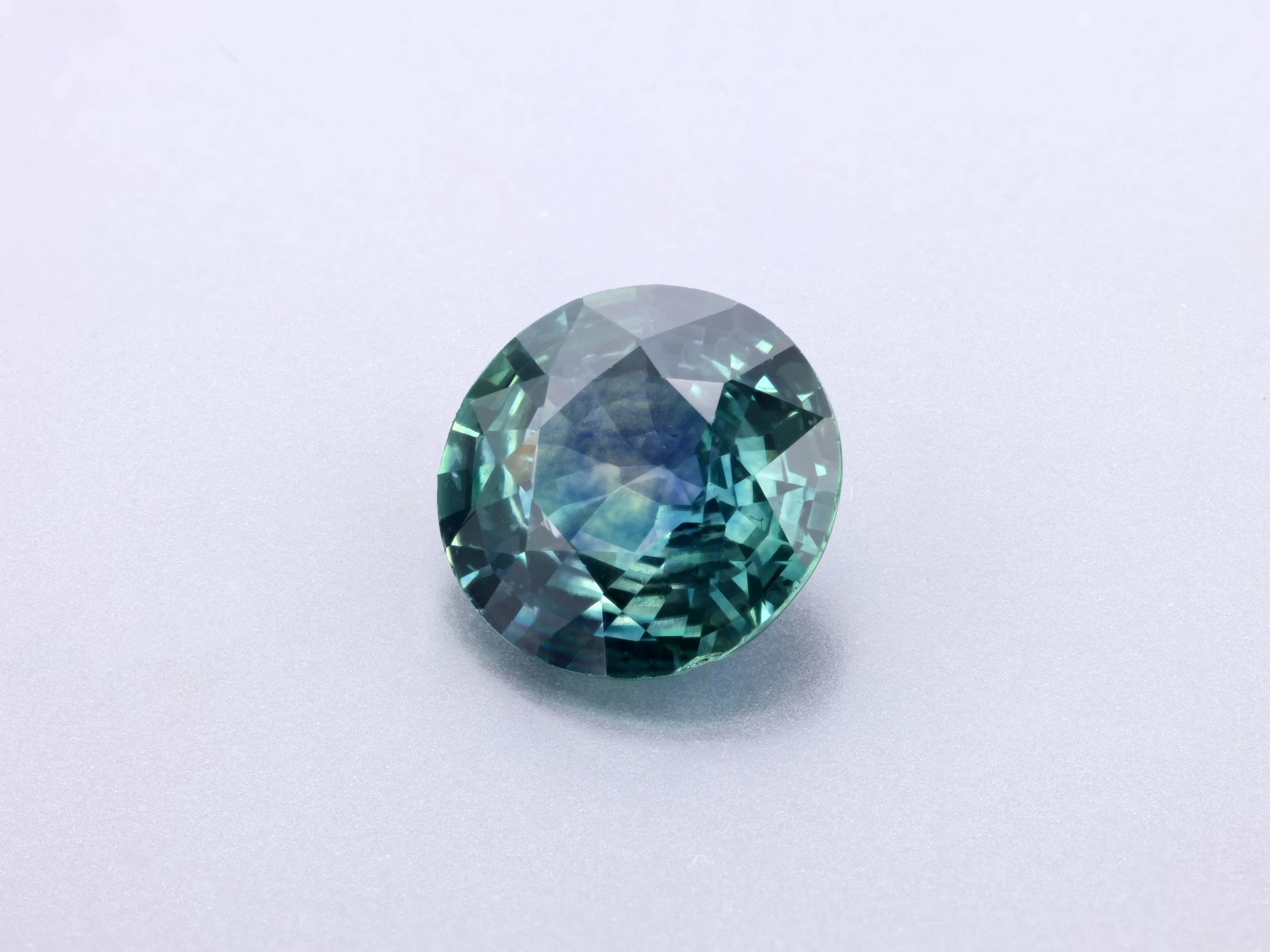 [SMRB0675X1] Montana Sapphire 6.80 x 6.75 x 3.38mm Round Teal
