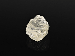 Diamond crystal 2.5-3.25mm +/-  