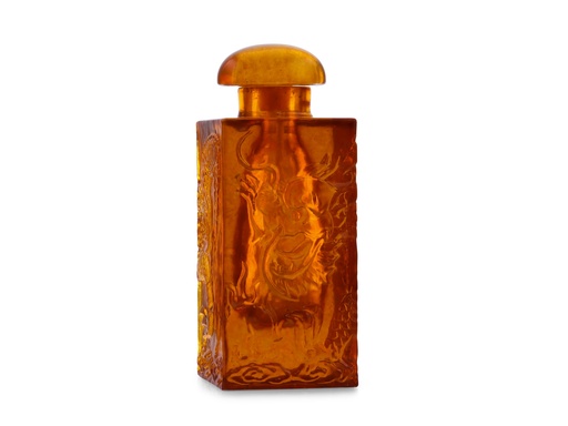 [AMBX3201] Amber Carved Snuff Bottle Pressed