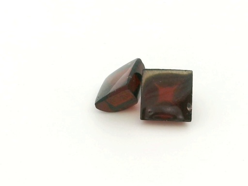 [GAJ20009] Garnet Almandine 6.00mm Square Cabochon