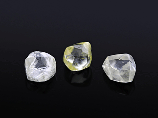 [DIAS3024] Diamond Crystals 2.5-3mm +/- set of 3