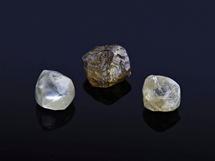 [DIAS3032] Diamond Crystals 2.5-3mm +/- set of 3