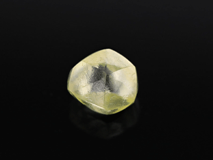 [DIAX3303] Diamond Crystal 2.5-3.25mm +/-